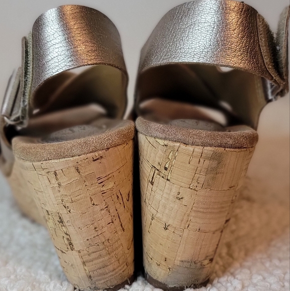 Clarks Artisan Womens Wedge - Picture 7 of 13